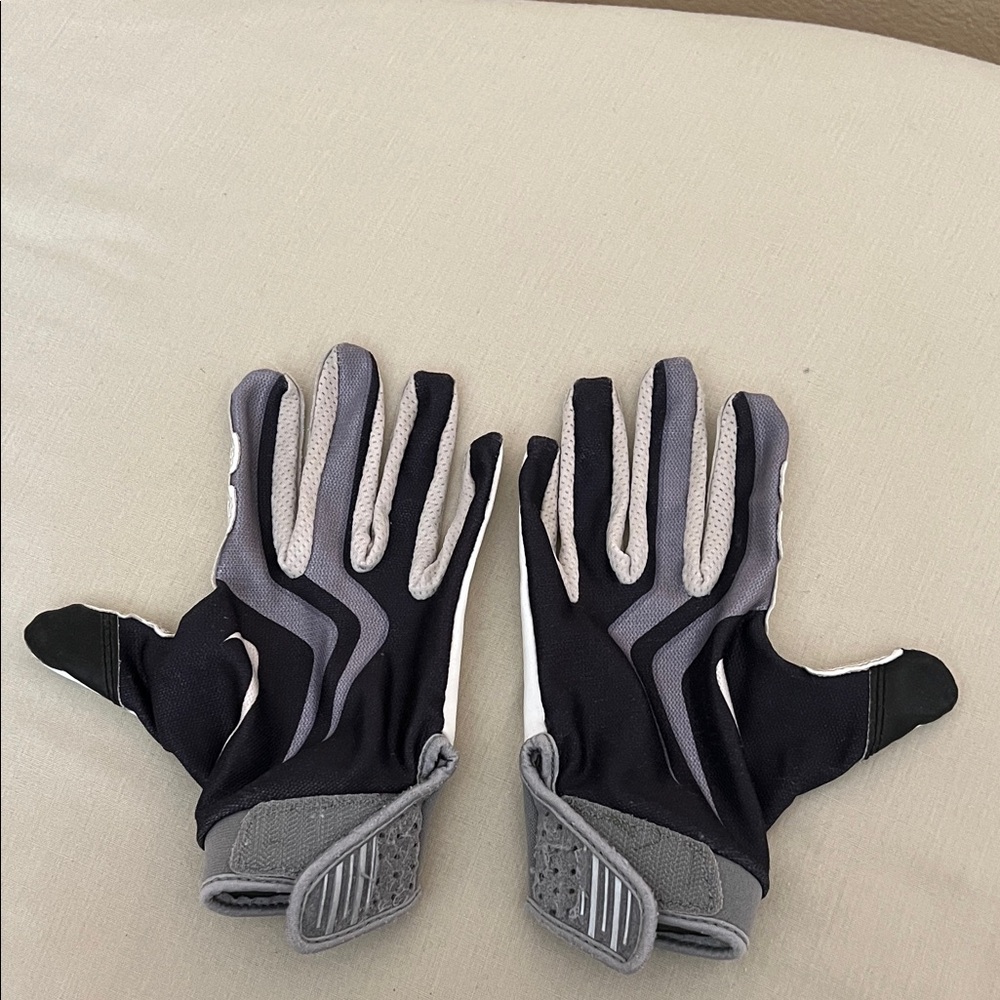 Nike Kids Sports Gloves - Black and Gray